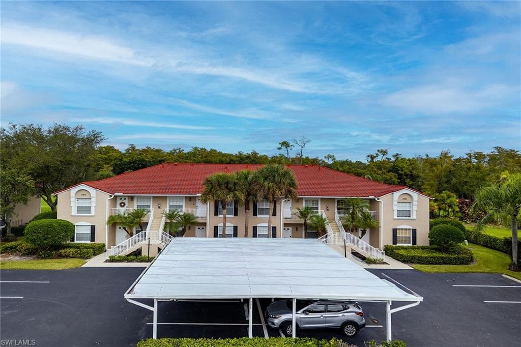 2925 Cypress Trace CIR # 203, NAPLES FL 34119-45