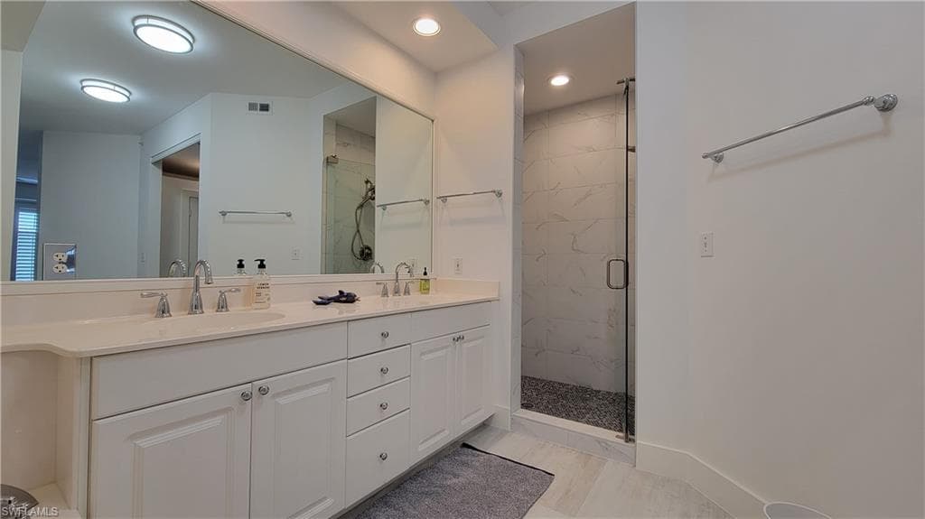 400 Flagship DR # 1104, NAPLES FL 34108-12