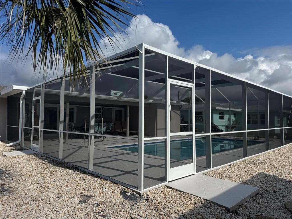 250 Donora BLVD, FORT MYERS BEACH FL 33931-40