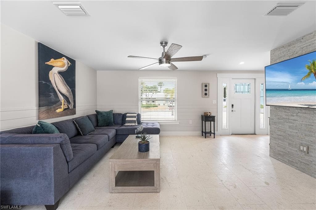 250 Donora BLVD, FORT MYERS BEACH FL 33931-11