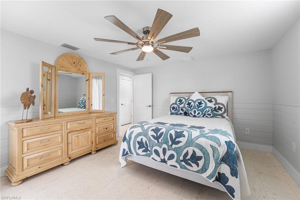 250 Donora BLVD, FORT MYERS BEACH FL 33931-19