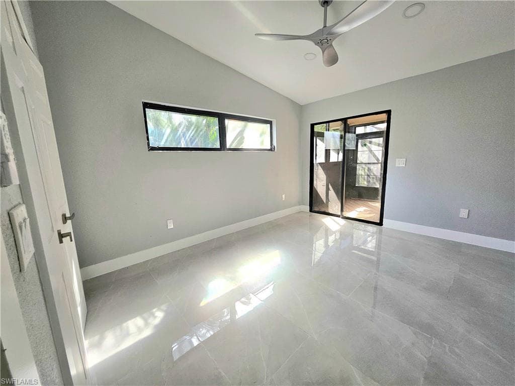 17749 port boca CT, FORT MYERS FL 33908-15