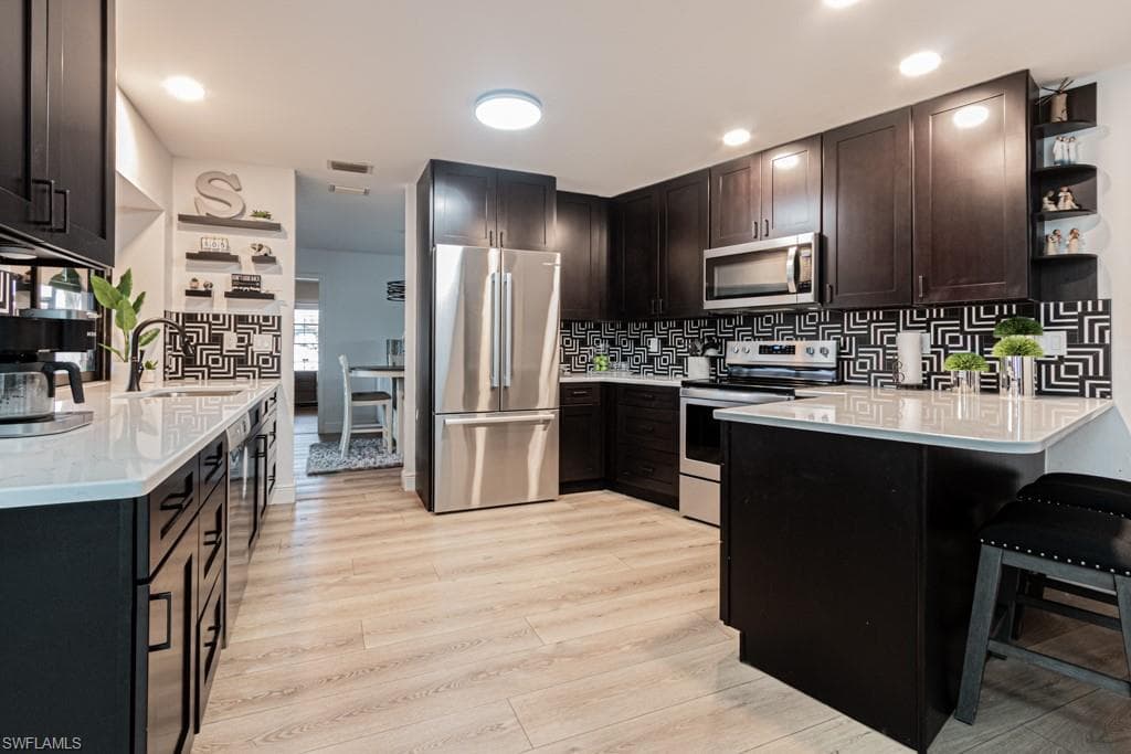 1702 Whiskey Creek DR, FORT MYERS FL 33919-12
