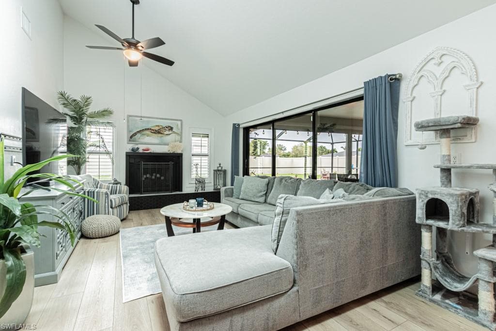 1702 Whiskey Creek DR, FORT MYERS FL 33919-19