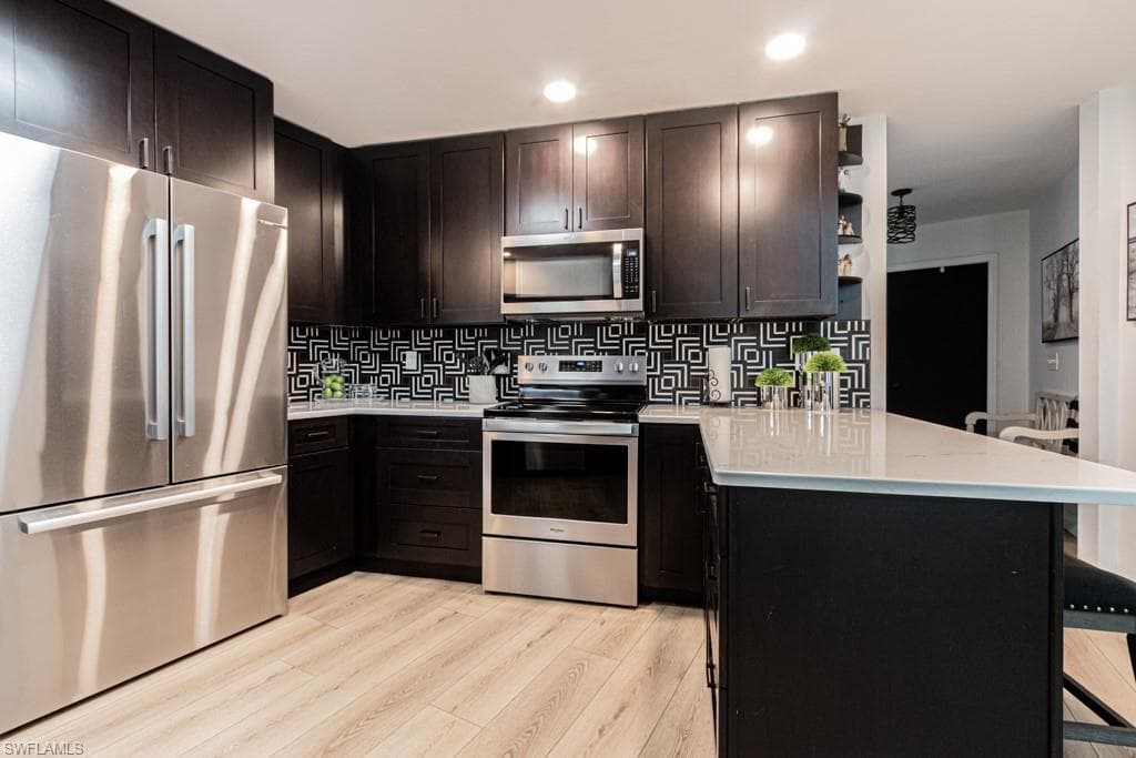 1702 Whiskey Creek DR, FORT MYERS FL 33919-14