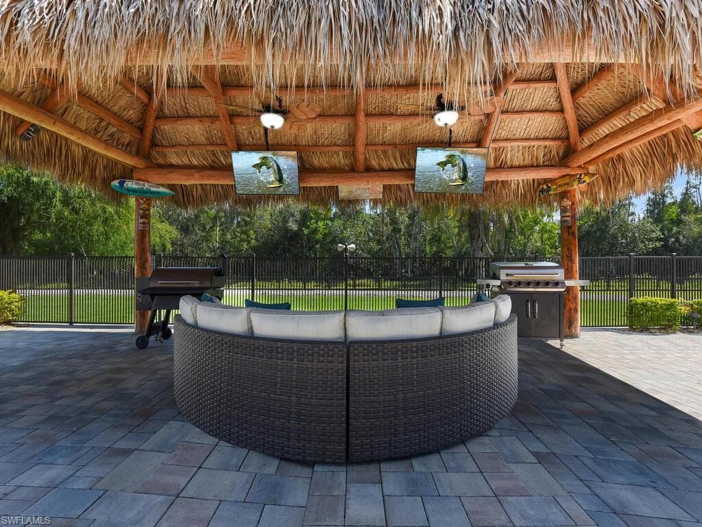 6480 Pine Cone CT, FORT MYERS FL 33912-41