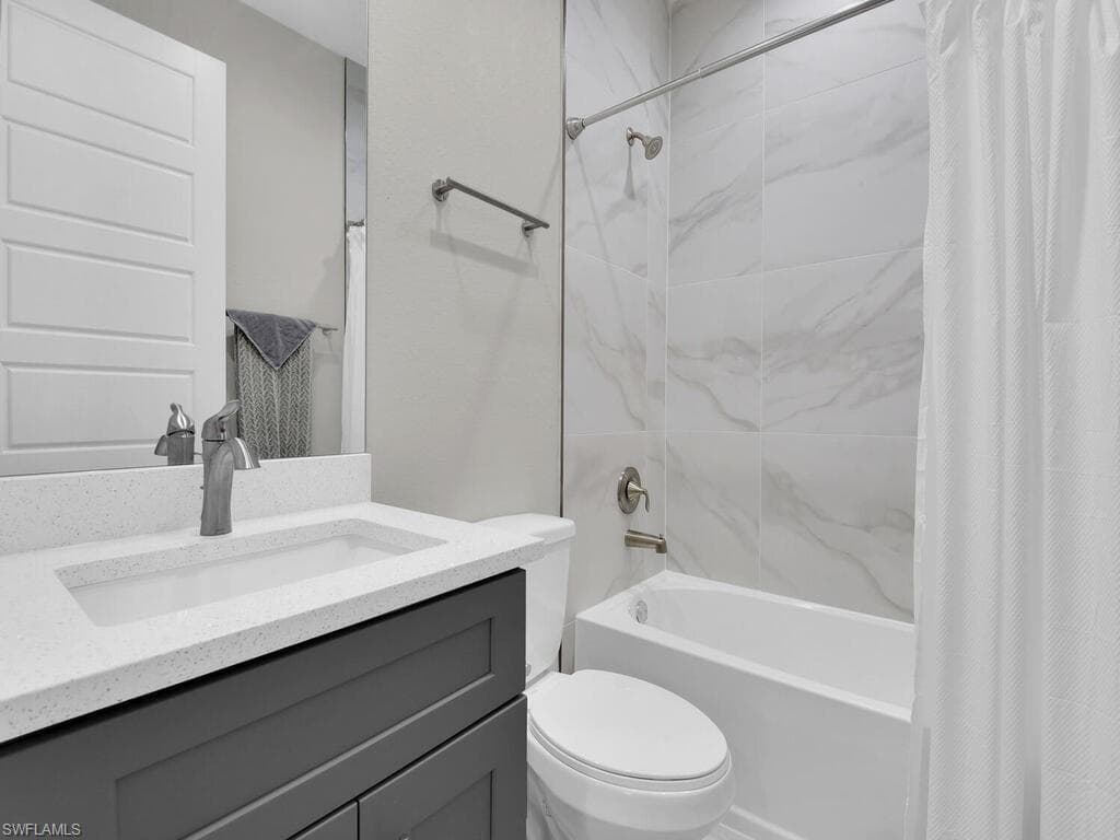 6480 Pine Cone CT, FORT MYERS FL 33912-35