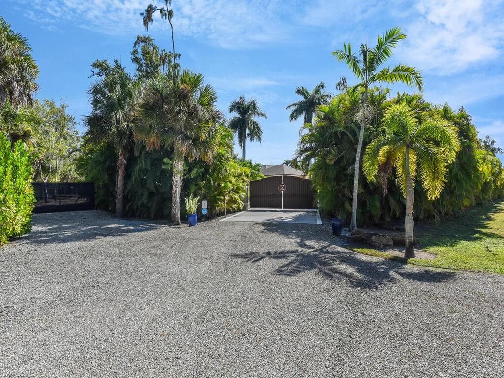 6480 Pine Cone CT, FORT MYERS FL 33912-47