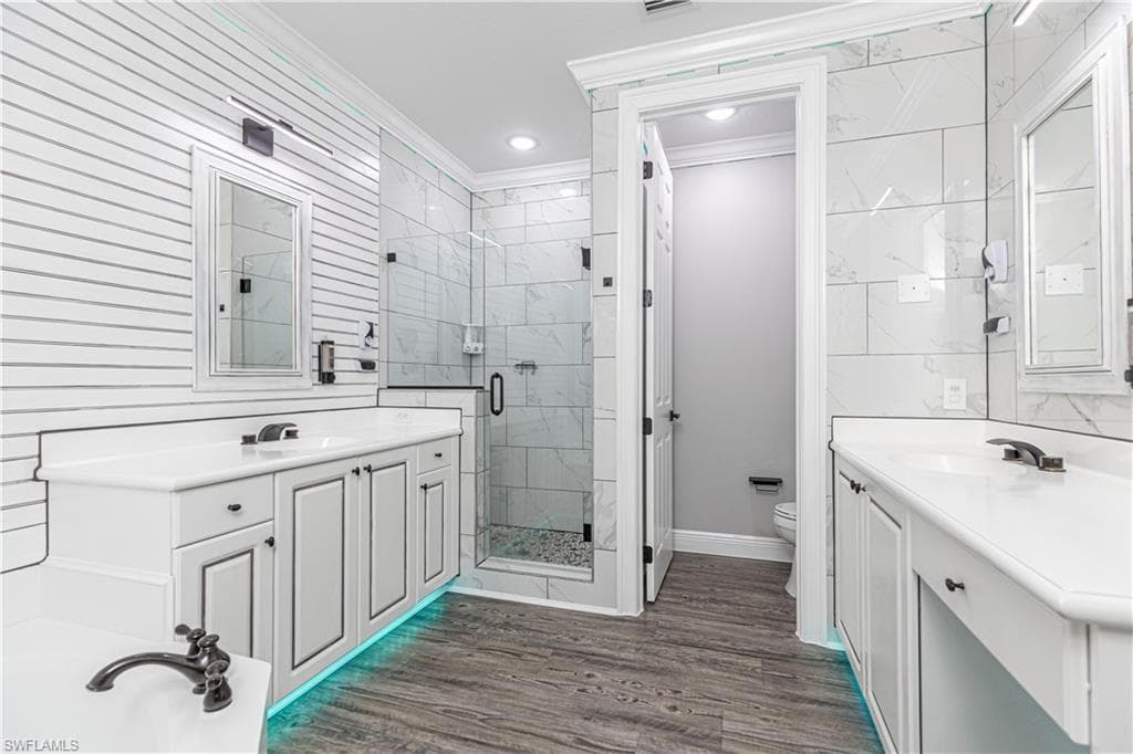 1330 Mariposa CIR # 103, NAPLES FL 34105-15