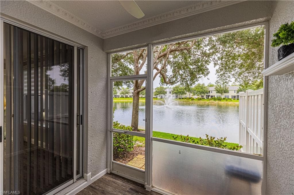 1330 Mariposa CIR # 103, NAPLES FL 34105-23