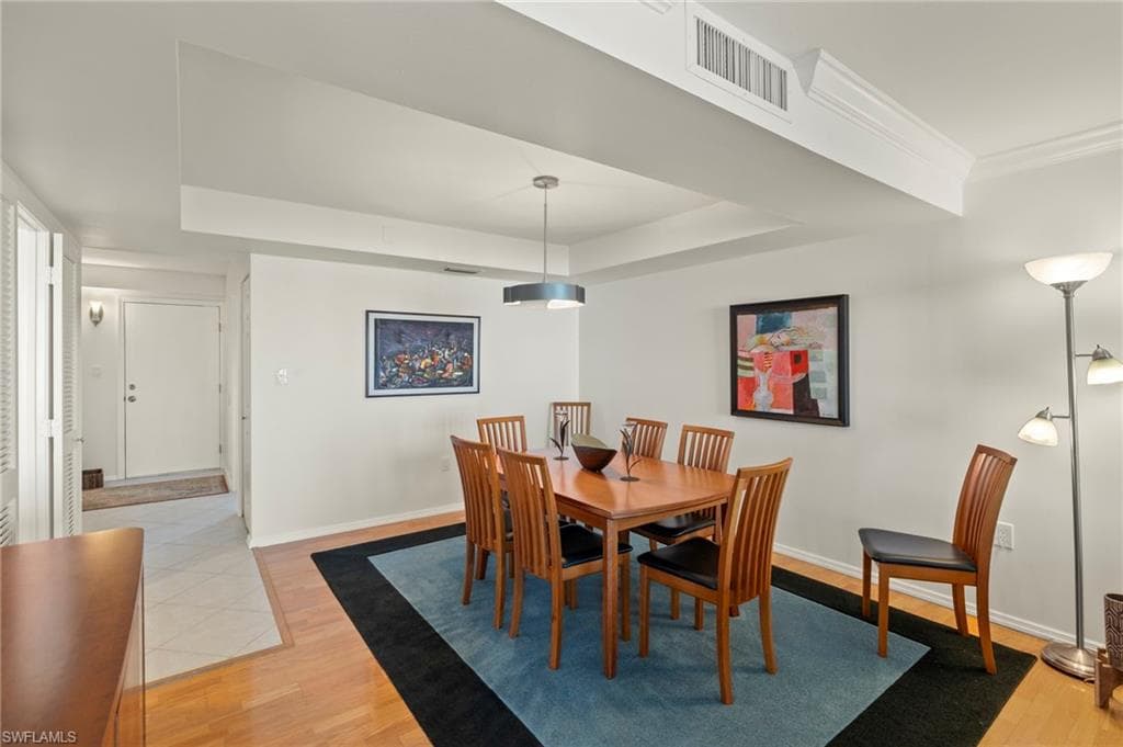200 Periwinkle WAY # 315, SANIBEL FL 33957-5