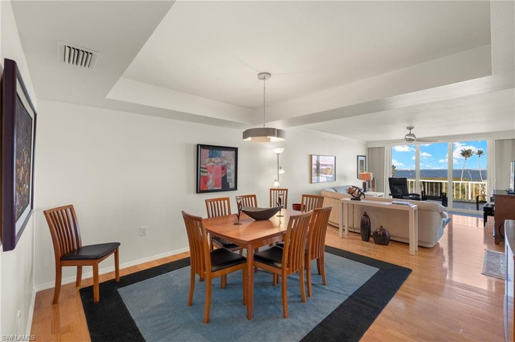 200 Periwinkle WAY # 315, SANIBEL FL 33957-4