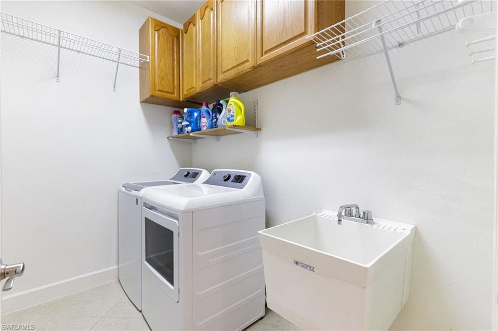 10436 Peso Del Rio DR, FORT MYERS FL 33908-22