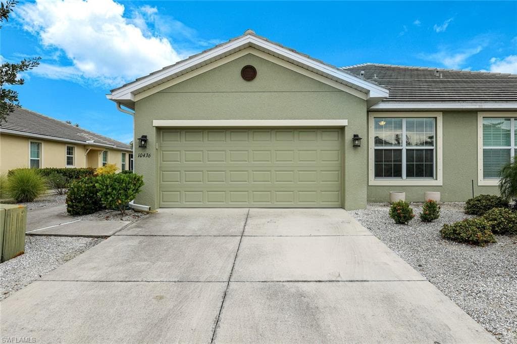 10436 Peso Del Rio DR, FORT MYERS FL 33908-2