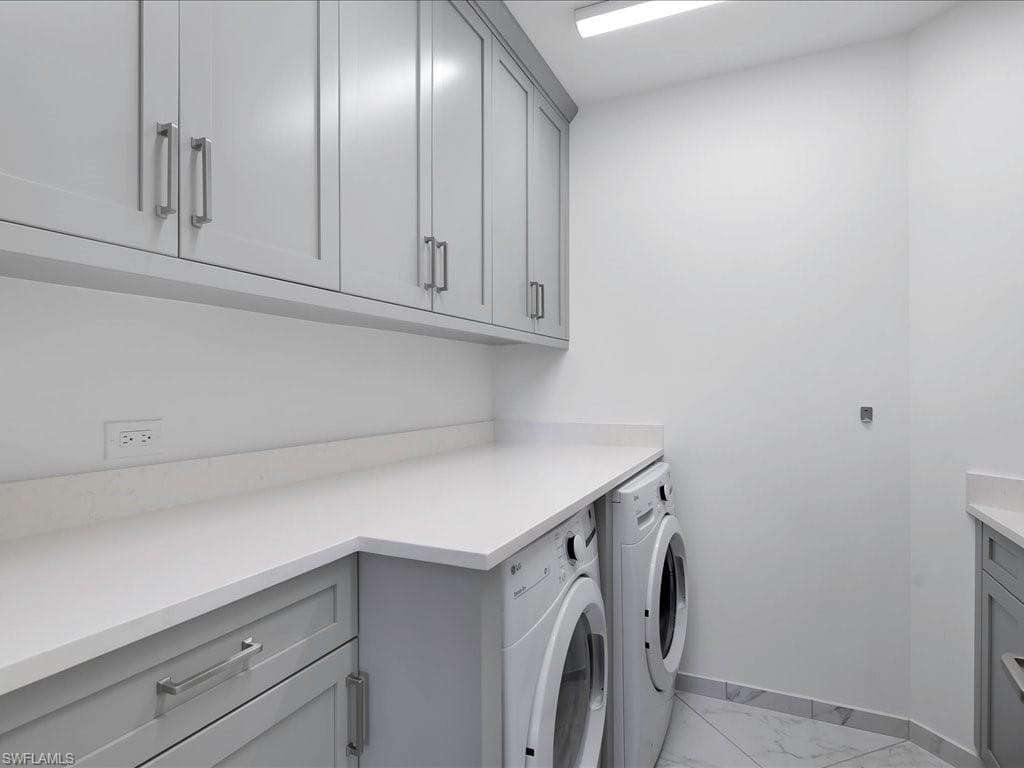 745 12th AVE S # 102, NAPLES FL 34102-41