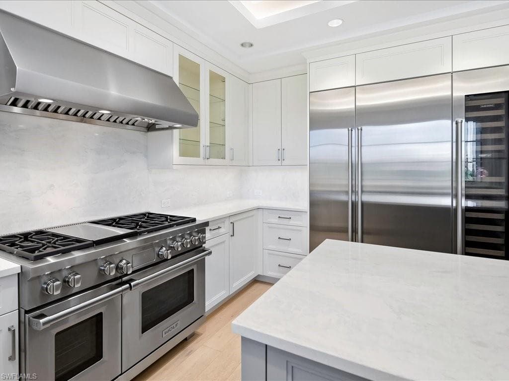 745 12th AVE S # 102, NAPLES FL 34102-15