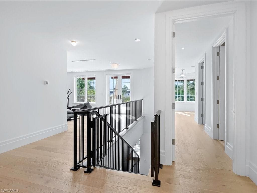 745 12th AVE S # 102, NAPLES FL 34102-31