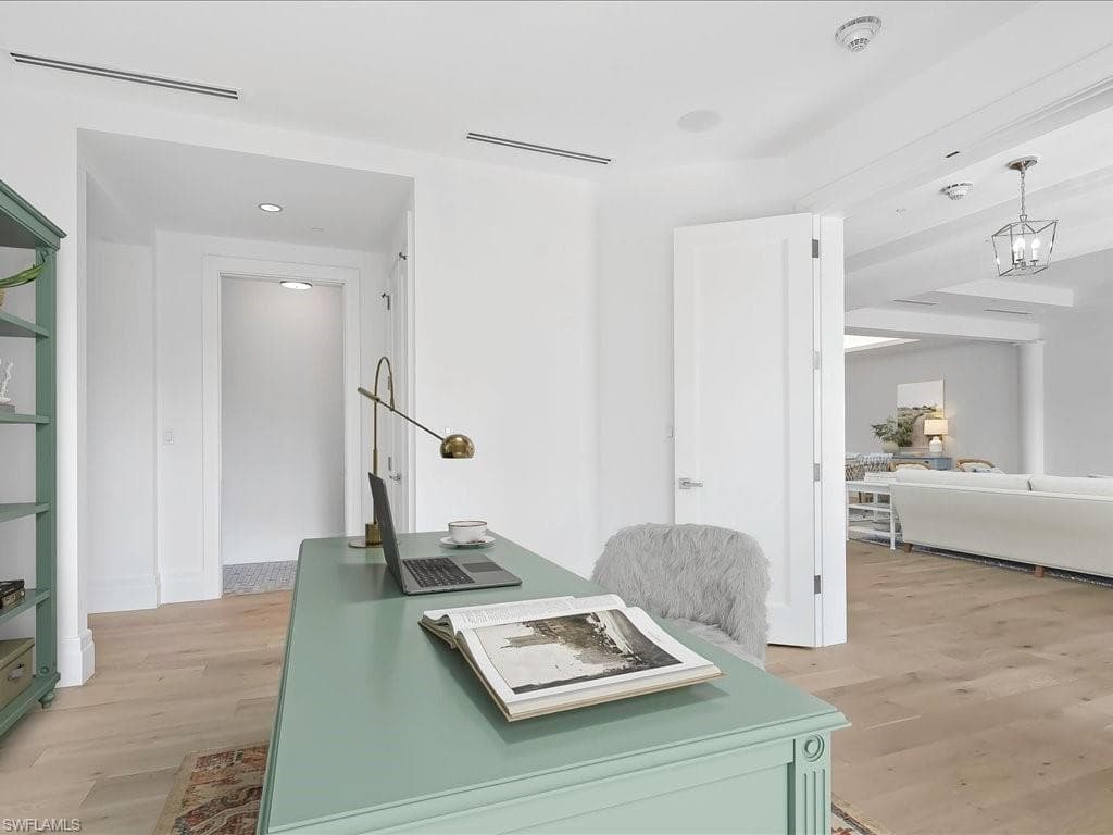 745 12th AVE S # 102, NAPLES FL 34102-29