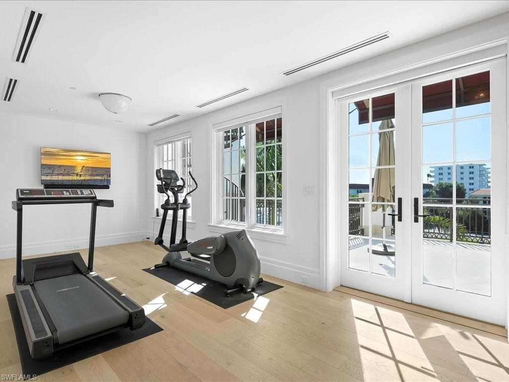 745 12th AVE S # 102, NAPLES FL 34102-37