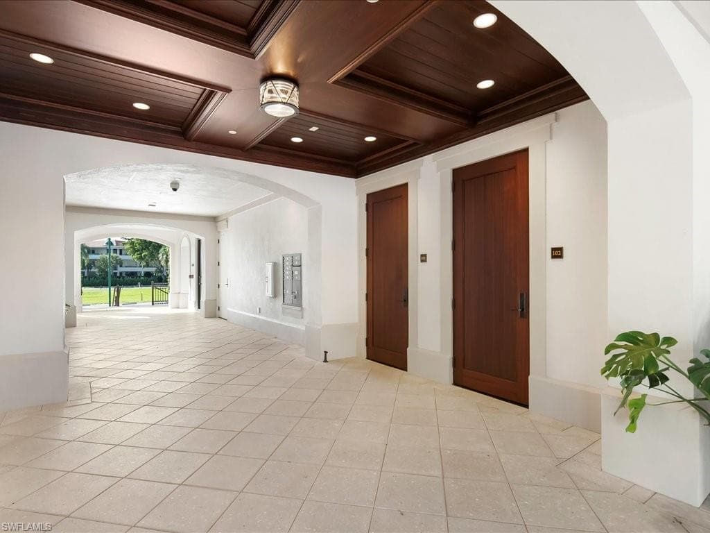 745 12th AVE S # 102, NAPLES FL 34102-44