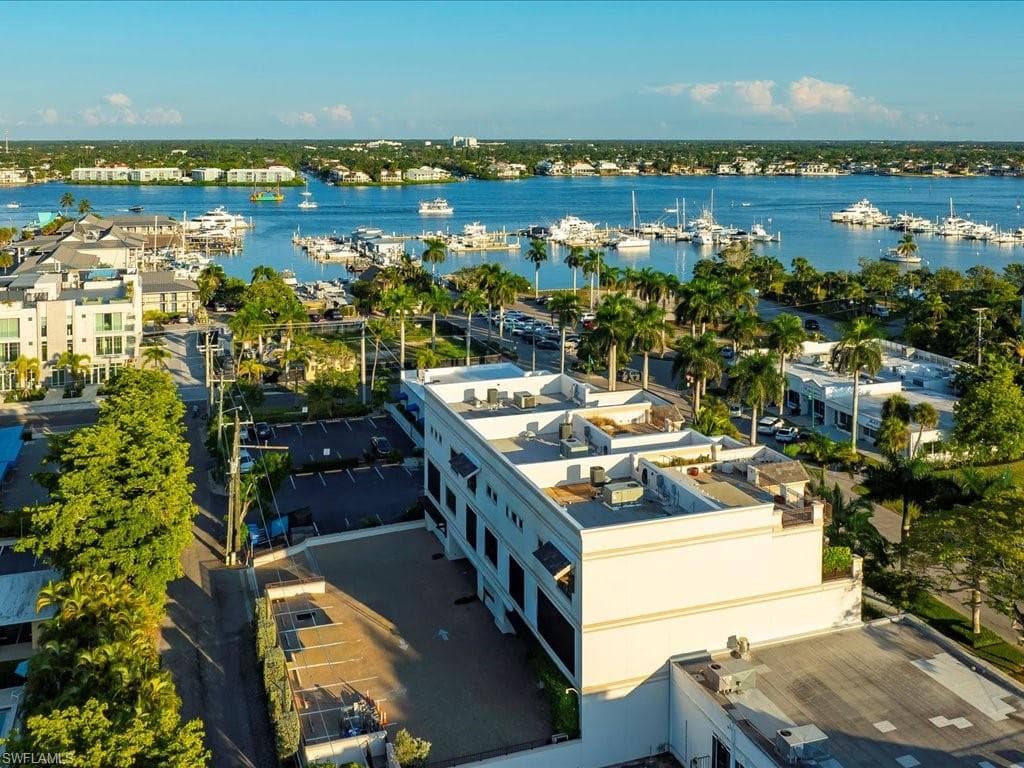 745 12th AVE S # 102, NAPLES FL 34102-49