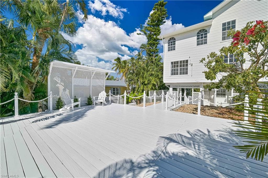 16763 Seagull Bay CT, BOKEELIA FL 33922-9