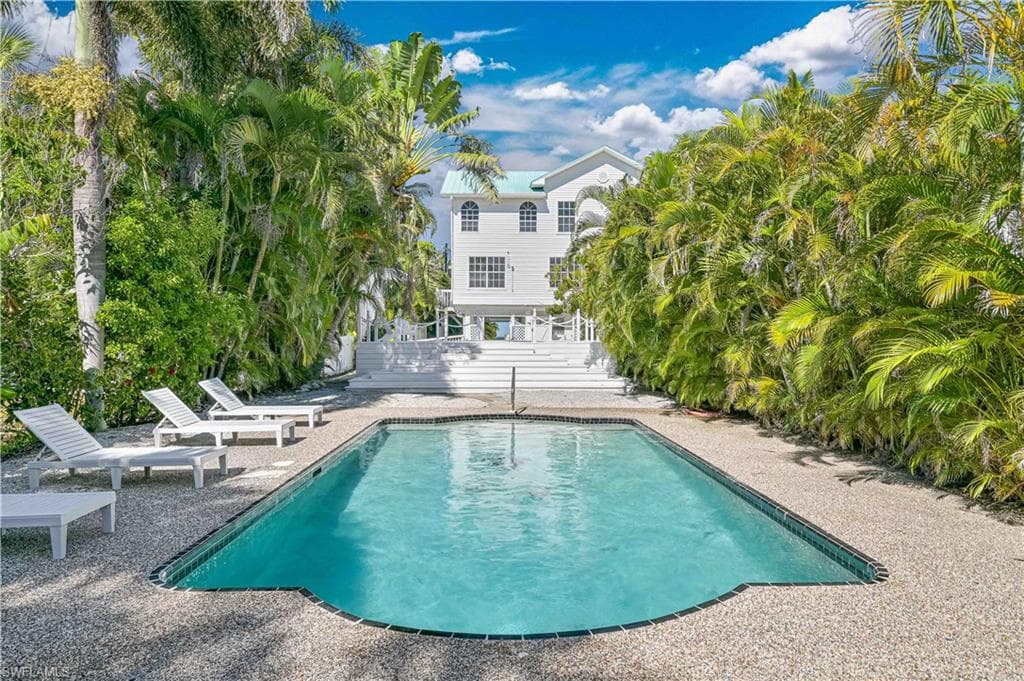 16763 Seagull Bay CT, BOKEELIA FL 33922-13