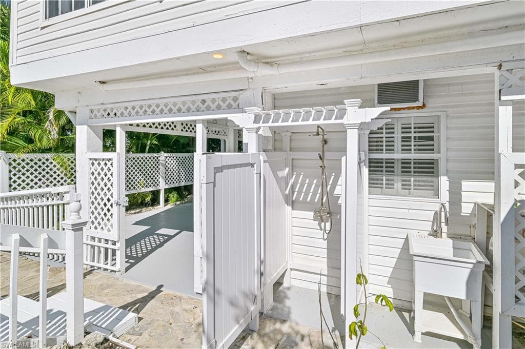 16763 Seagull Bay CT, BOKEELIA FL 33922-10