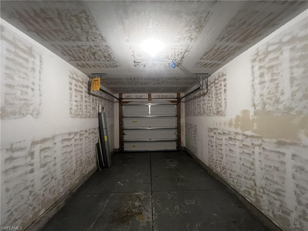 18319 Gibraltar LN, LEHIGH ACRES FL 33936-16