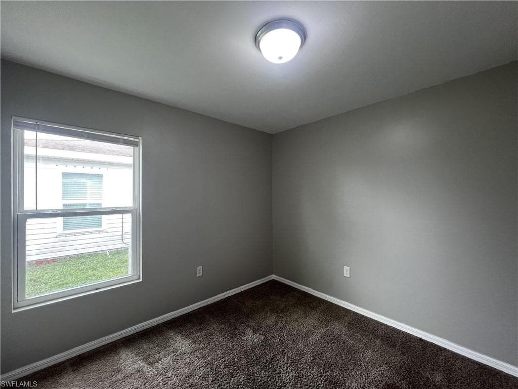 18319 Gibraltar LN, LEHIGH ACRES FL 33936-9