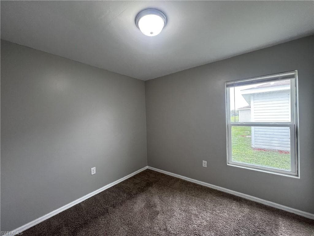 18319 Gibraltar LN, LEHIGH ACRES FL 33936-10