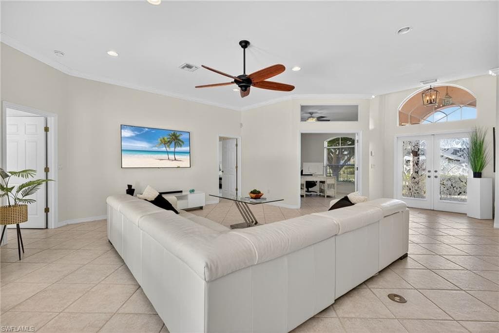 1928 SE 20th LN, CAPE CORAL FL 33990-10