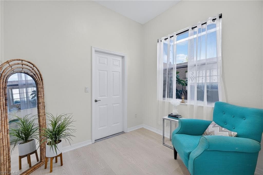 1928 SE 20th LN, CAPE CORAL FL 33990-25