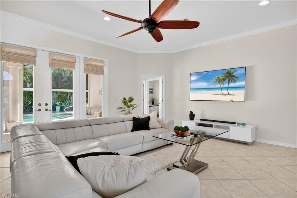 1928 SE 20th LN, CAPE CORAL FL 33990-9