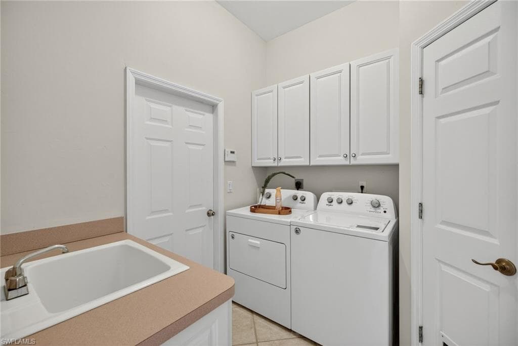 1928 SE 20th LN, CAPE CORAL FL 33990-29