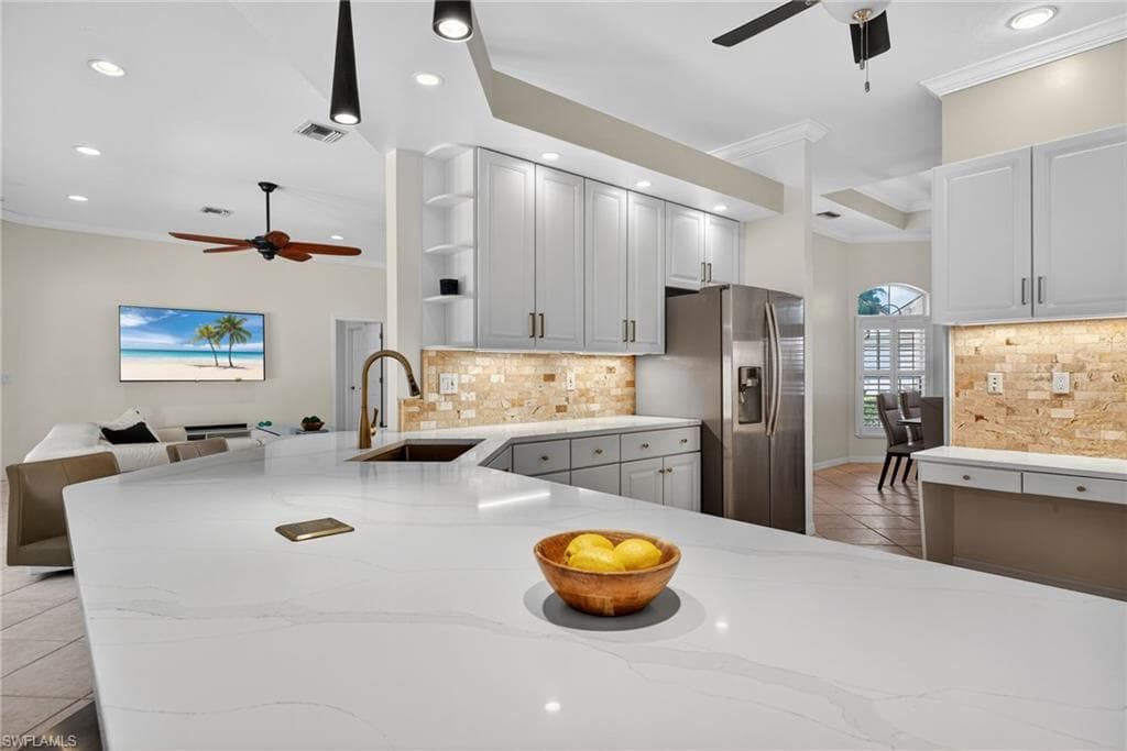 1928 SE 20th LN, CAPE CORAL FL 33990-18