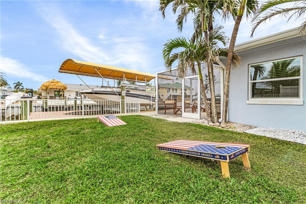 467 Madison CT, FORT MYERS BEACH FL 33931-15