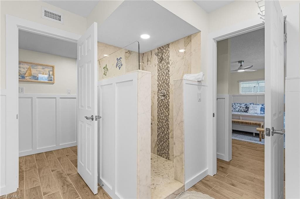 467 Madison CT, FORT MYERS BEACH FL 33931-24