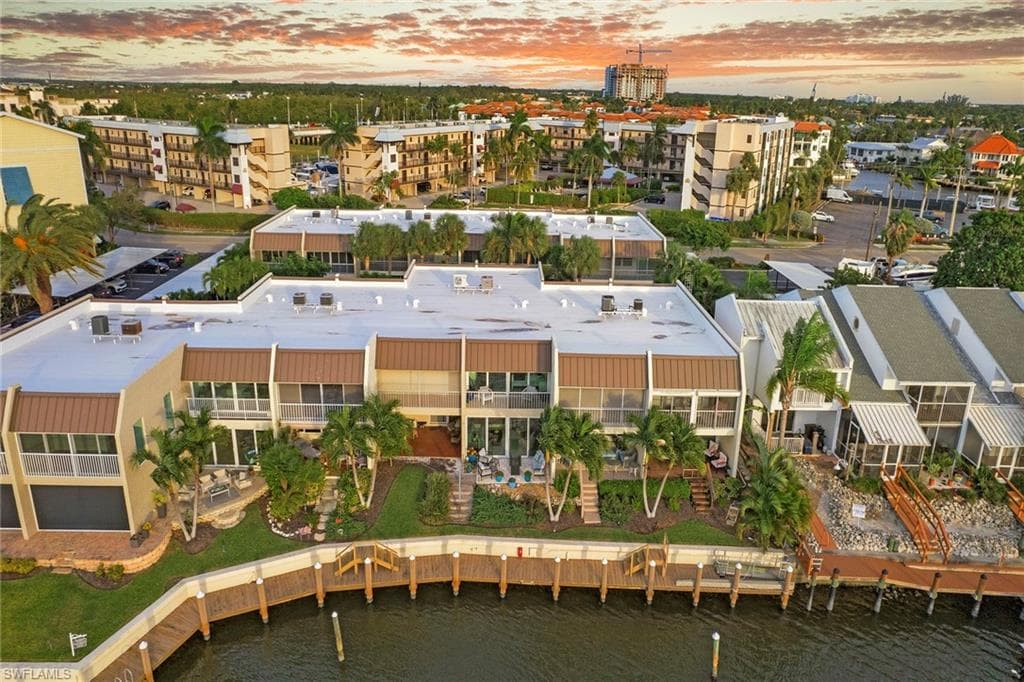 800 River Point DR # 209, NAPLES FL 34102-46