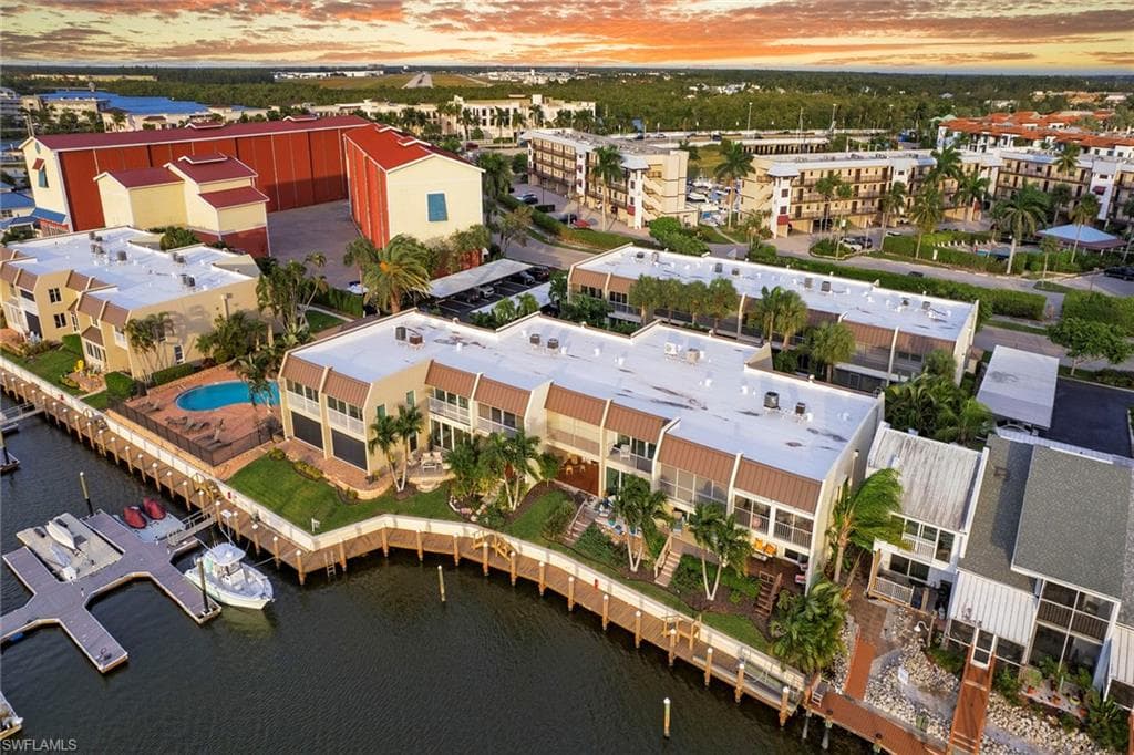 800 River Point DR # 209, NAPLES FL 34102-47