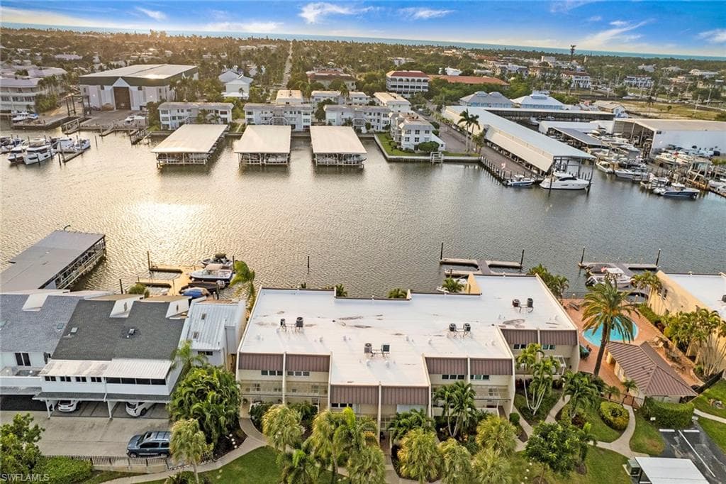 800 River Point DR # 209, NAPLES FL 34102-38