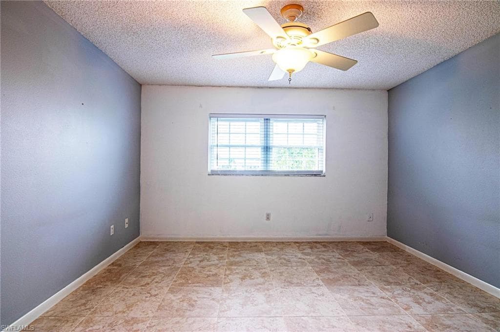 6984 Winkler RD, FORT MYERS FL 33919-16