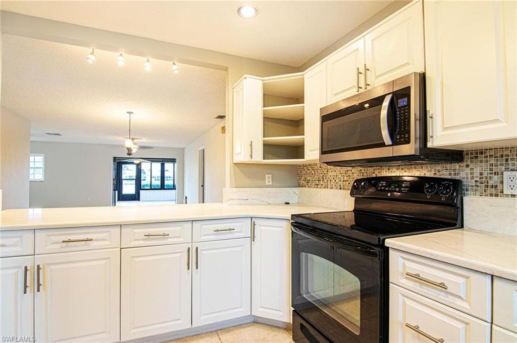 6984 Winkler RD, FORT MYERS FL 33919-8