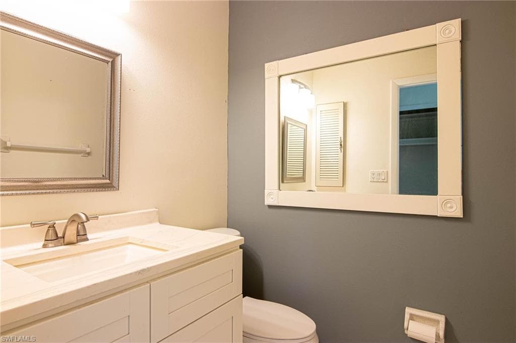 6984 Winkler RD, FORT MYERS FL 33919-24