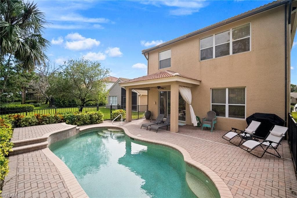 1384 Areca CV, NAPLES FL 34119-8
