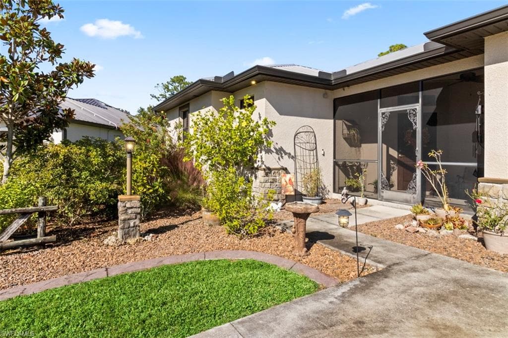 6711 Matt Pledger CT, NORTH FORT MYERS FL 33917-45