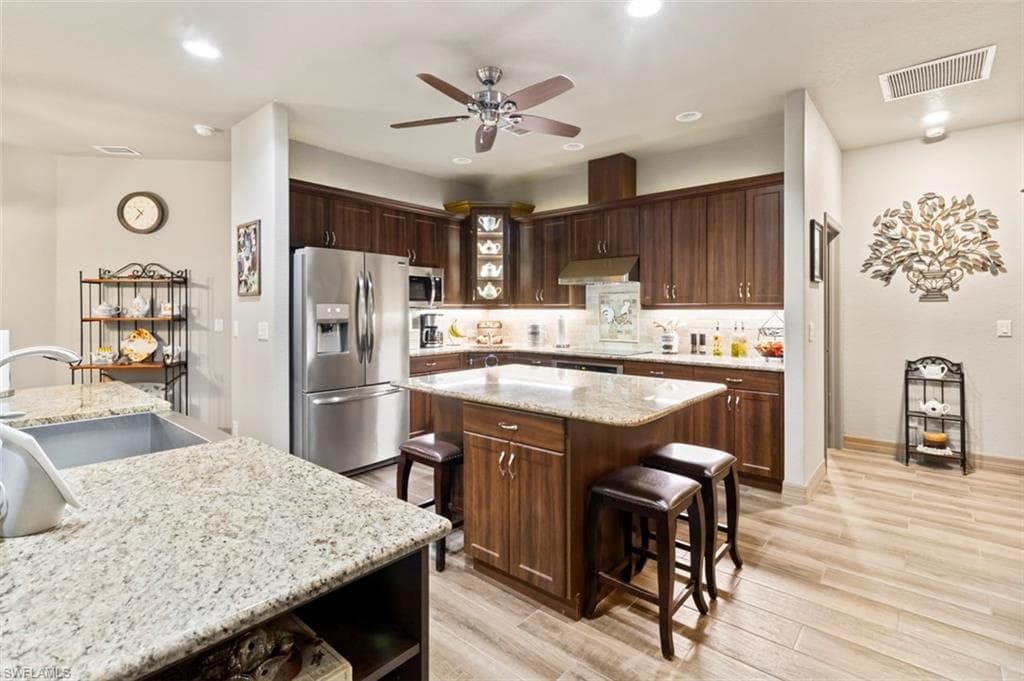 6711 Matt Pledger CT, NORTH FORT MYERS FL 33917-27