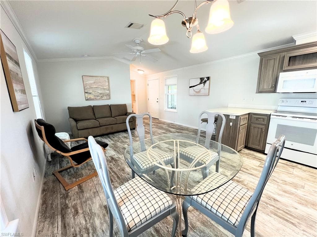 932 Palm DR # 274, NAPLES FL 34114-8