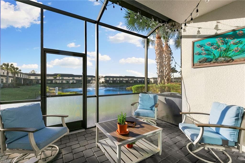 7421 Rockefeller DR, NAPLES FL 34119-25