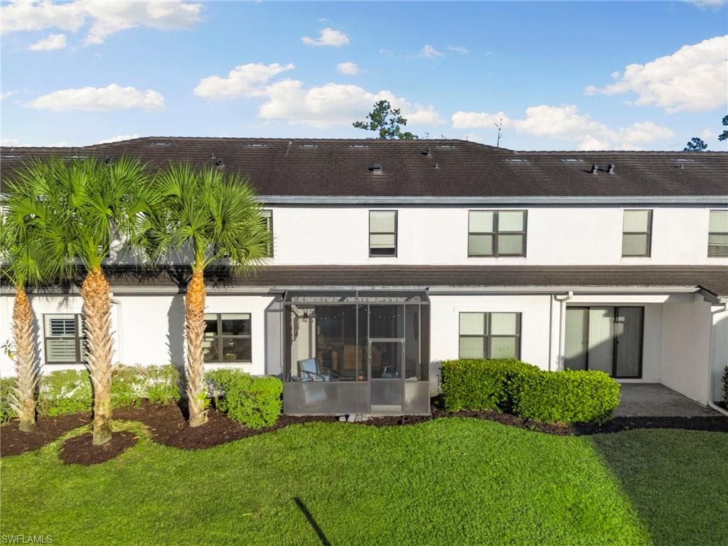 7421 Rockefeller DR, NAPLES FL 34119-28